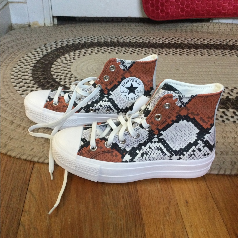 Converse leather CTAS lifts